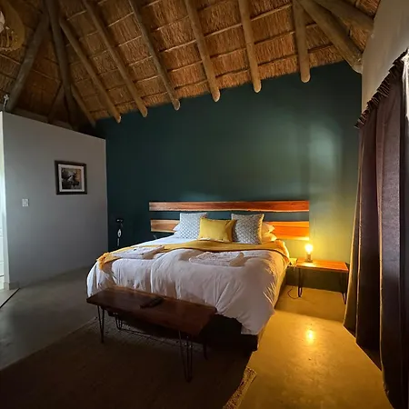 Klein Karoo Game Lodge Oudtshoorn Exterior photo