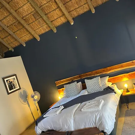 Klein Karoo Game Lodge Oudtshoorn Exterior photo